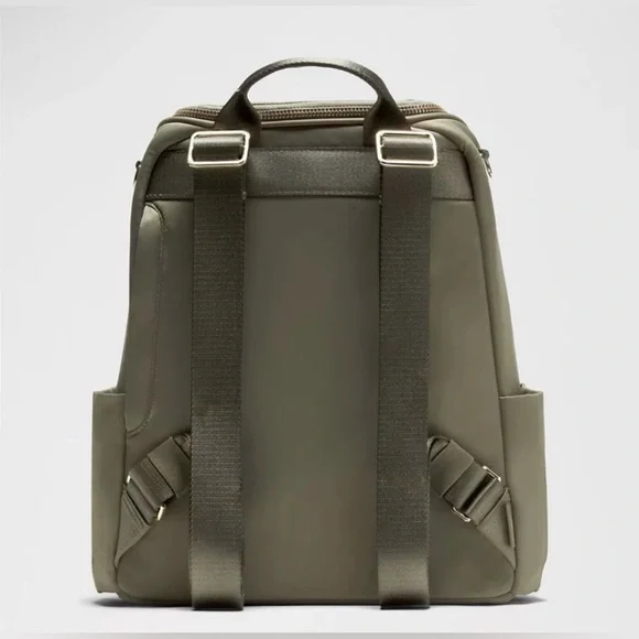 Lululemon City Essentials Small Backpack 10L Bay Leaf Green NWT - Picture 5 of 10